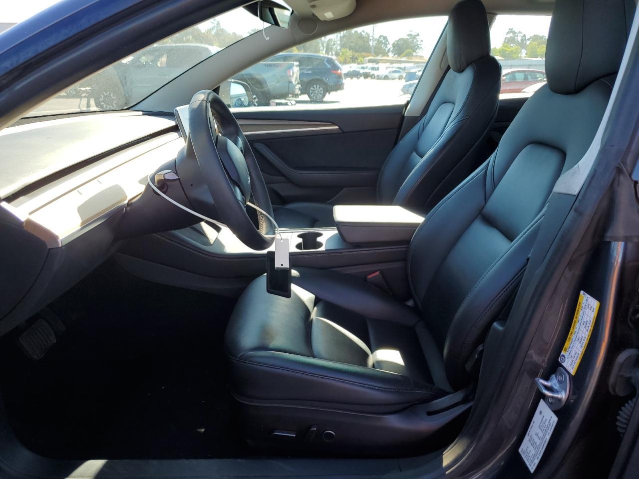 2022 Tesla Model 3 - Фото 7