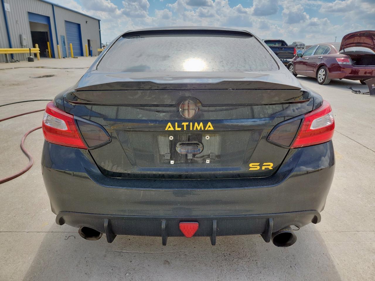 2016 Nissan Altima 3.5Sl - Image 6