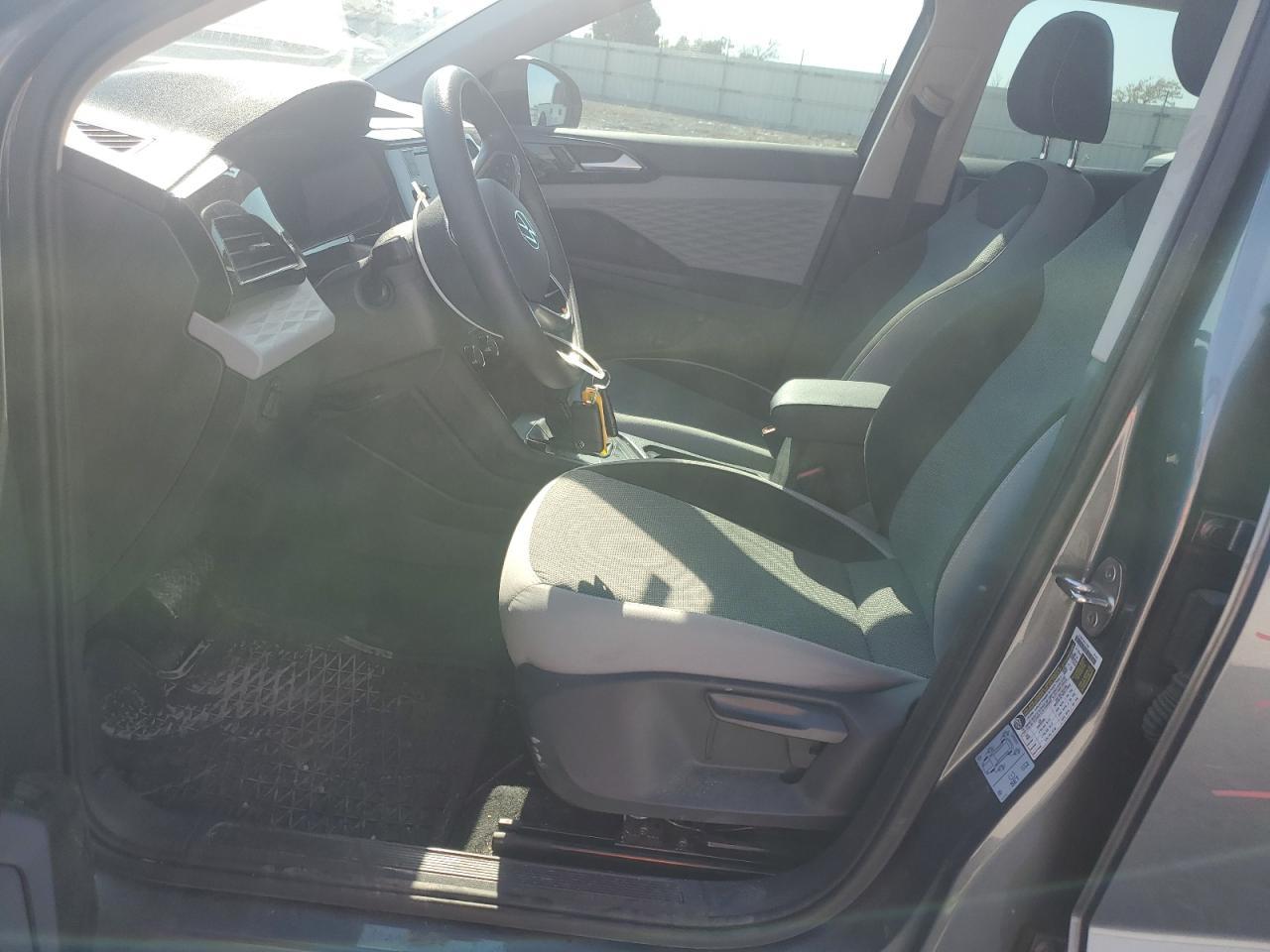 2022 Volkswagen Taos S - Фото 7