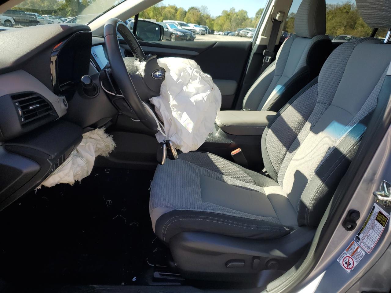 2020 Subaru Outback Premium - Image 7