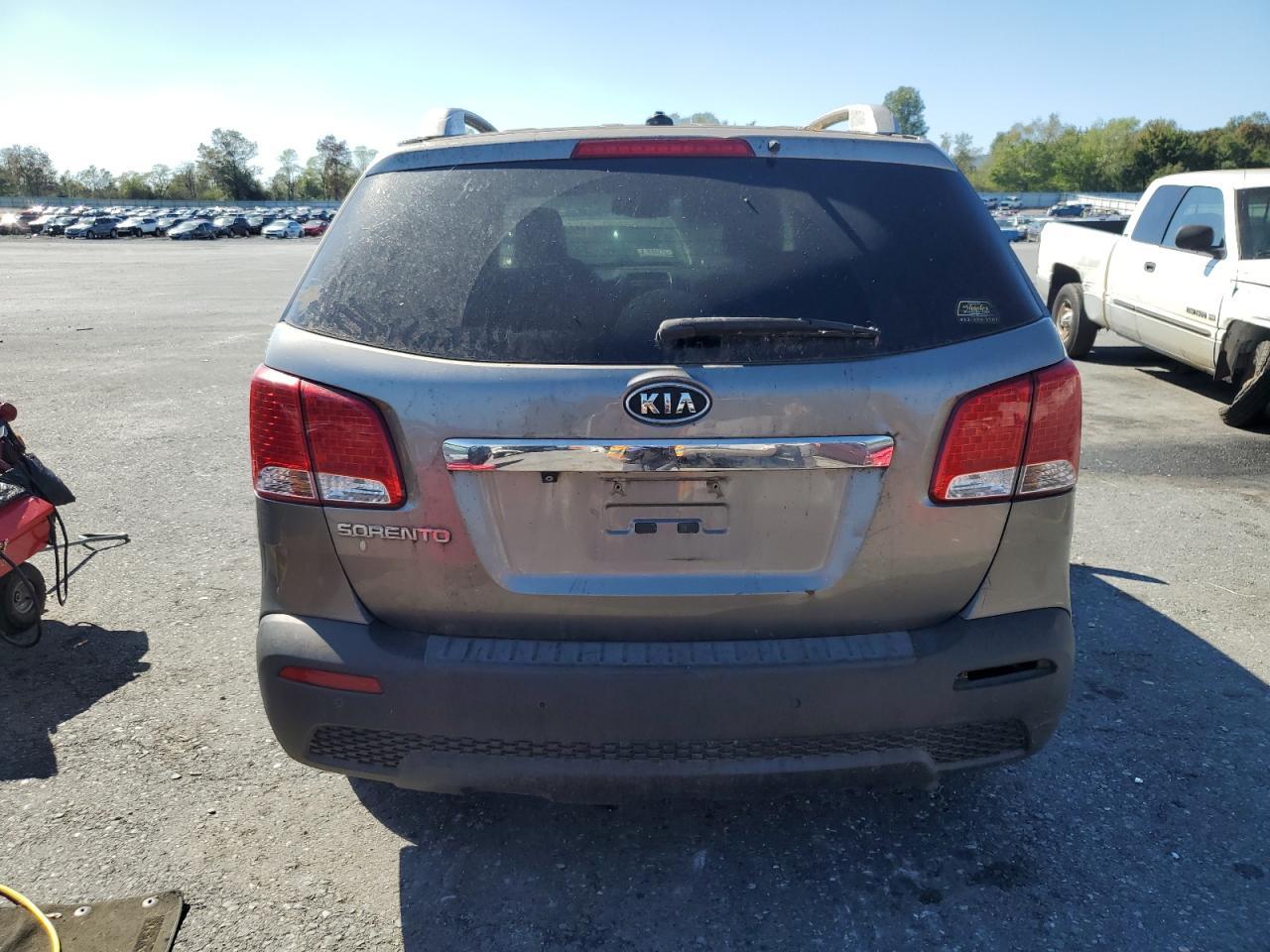 2012 Kia Sorento Base - Фото 6