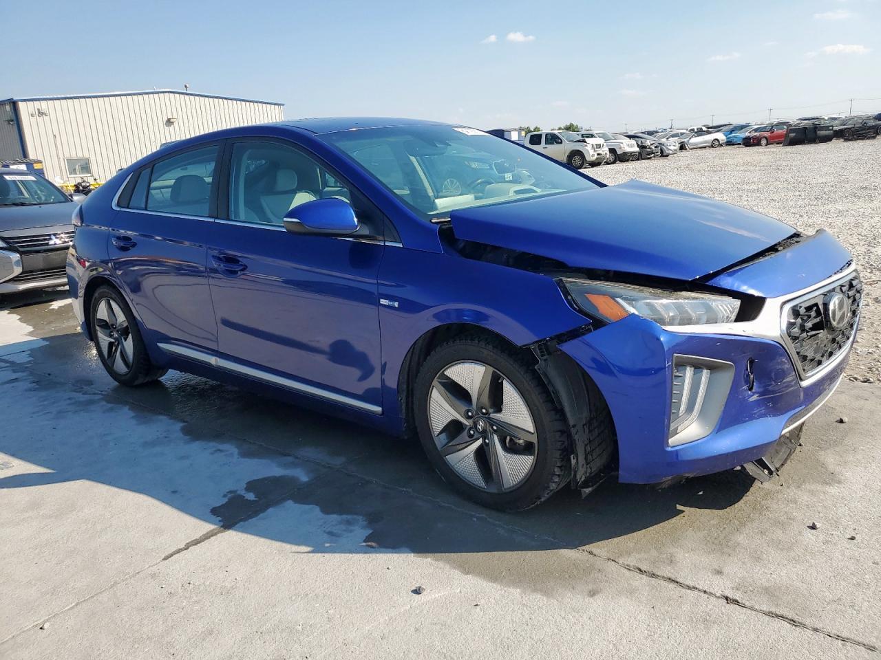 2020 Hyundai Ioniq Sel - Image 4
