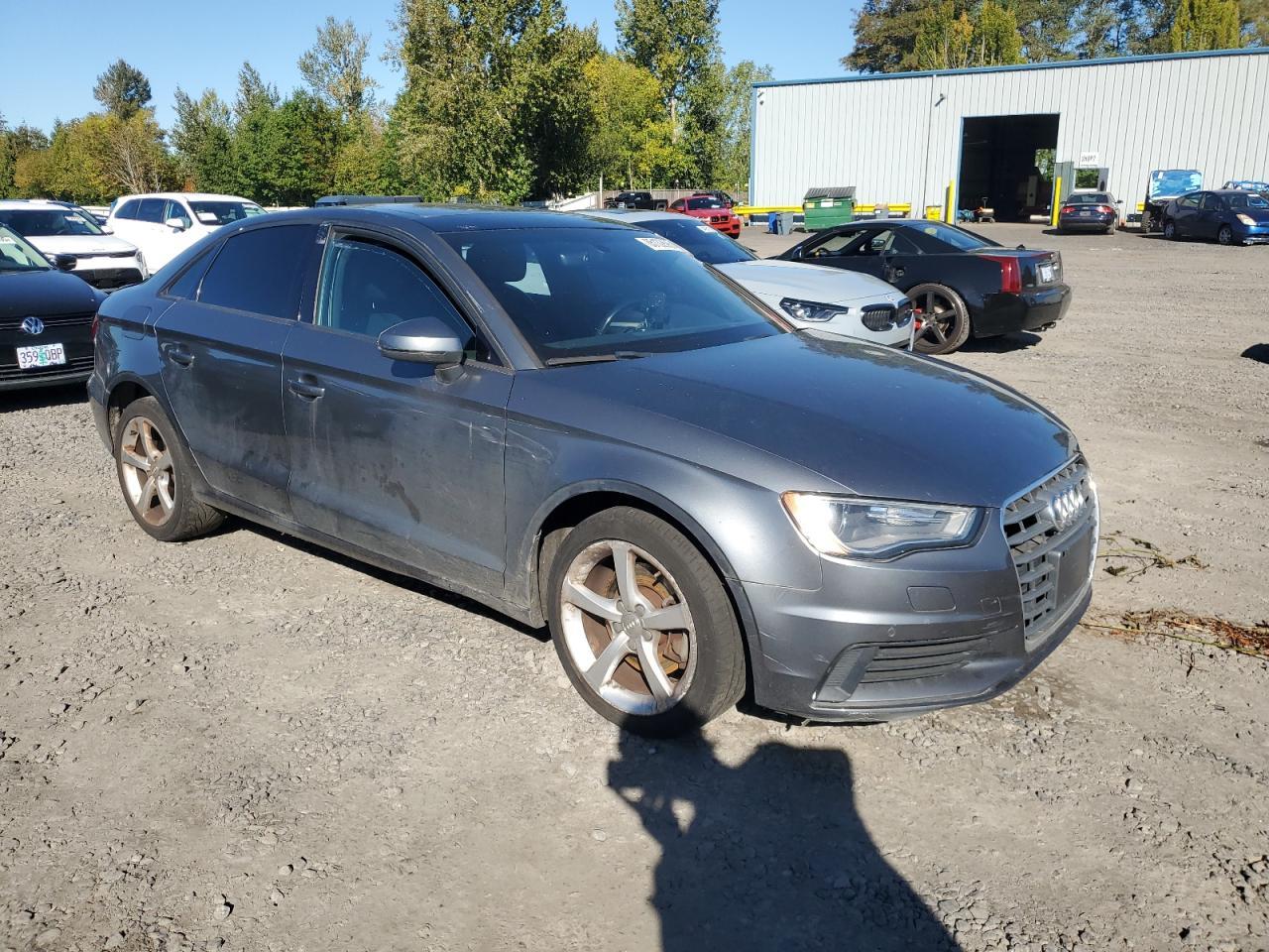 2016 Audi A3 Premium - Фото 4