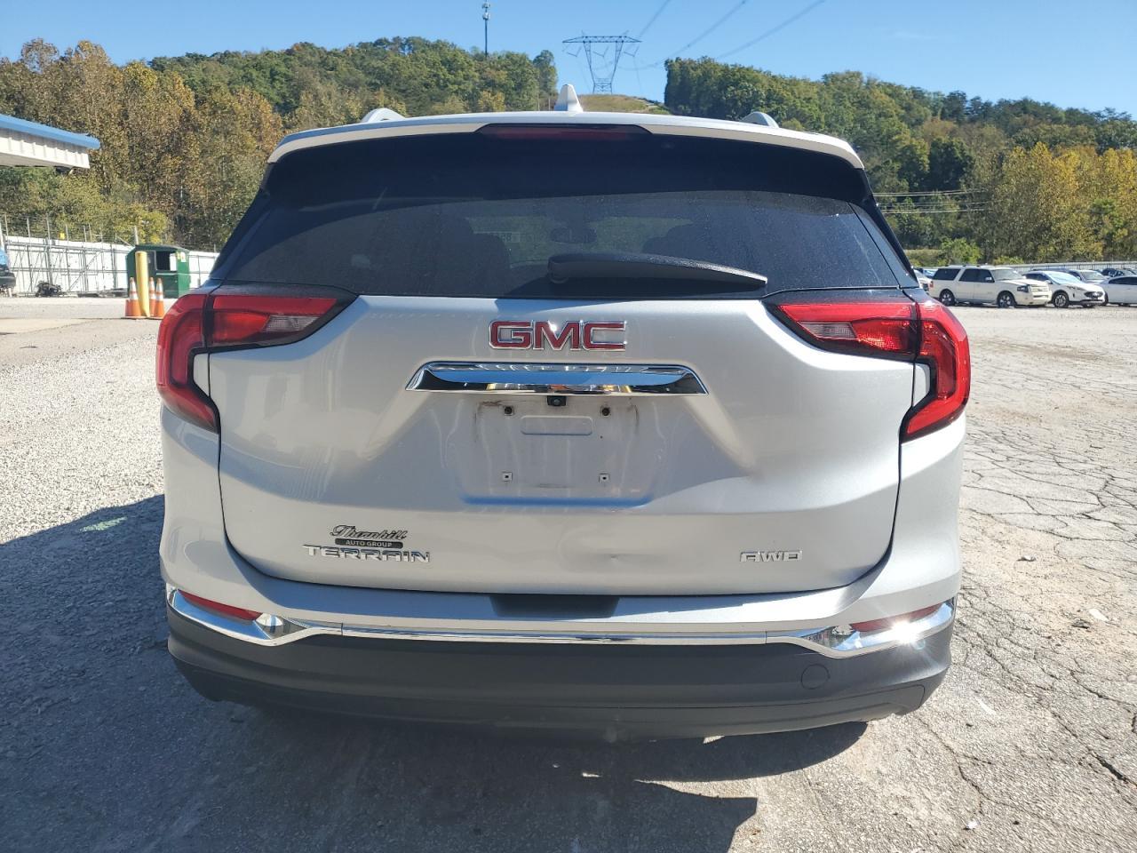 2021 GMC Terrain Slt - Image 6