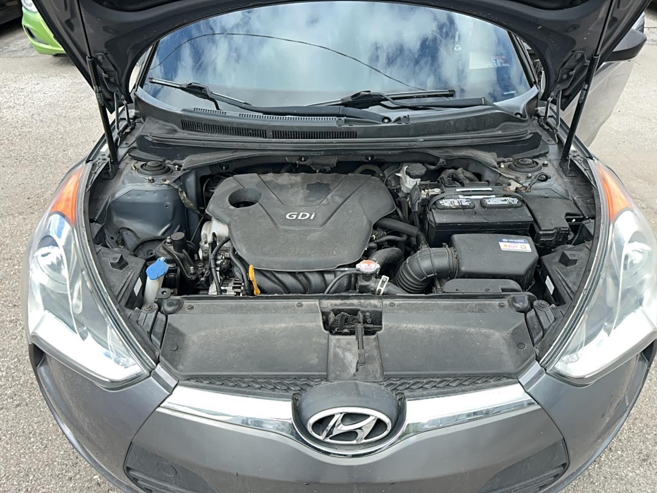 2016 Hyundai Veloster - Фото 7