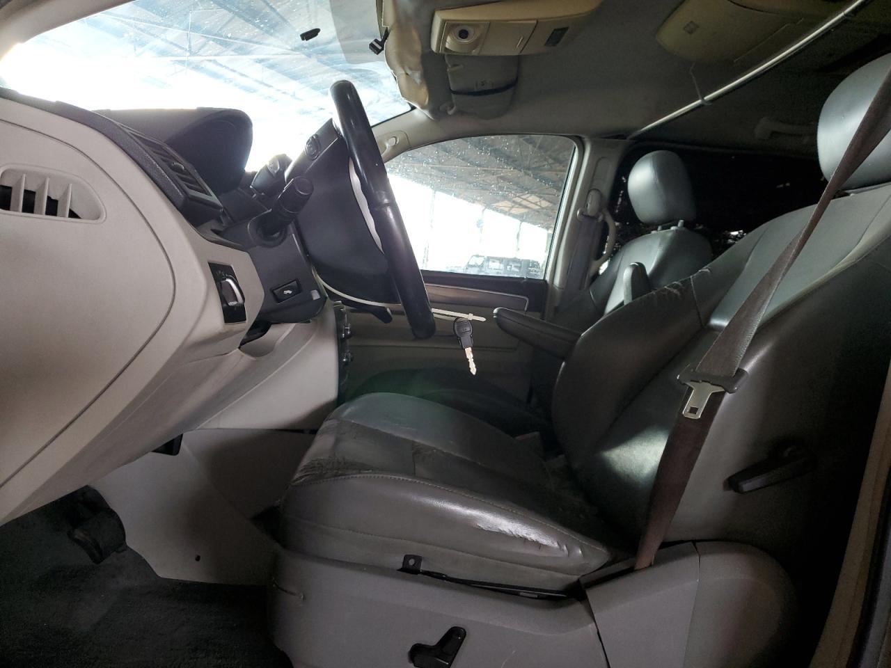 2010 Volkswagen Routan Se - Фото 7