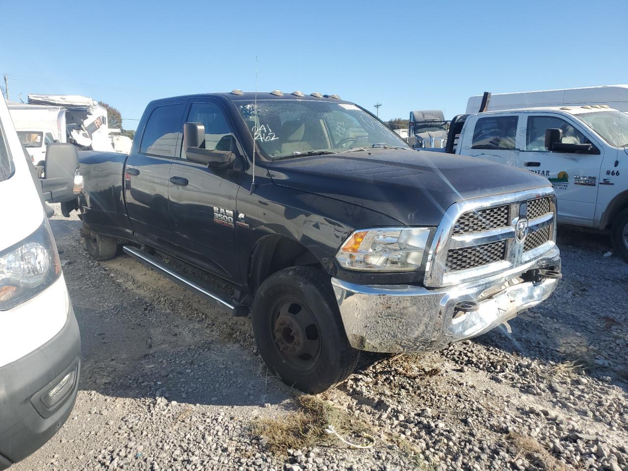 2018 Ram 3500 St - Фото 4