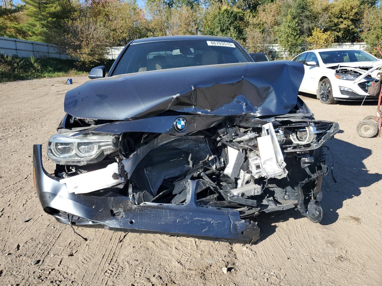 2017 BMW 330 Xi - Image 5