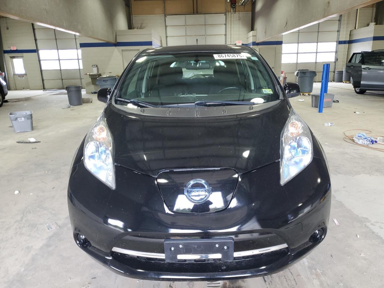 2013 Nissan Leaf S - Image 5