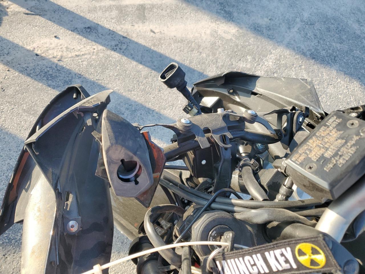 2016 Yama Fz6 - Image 7