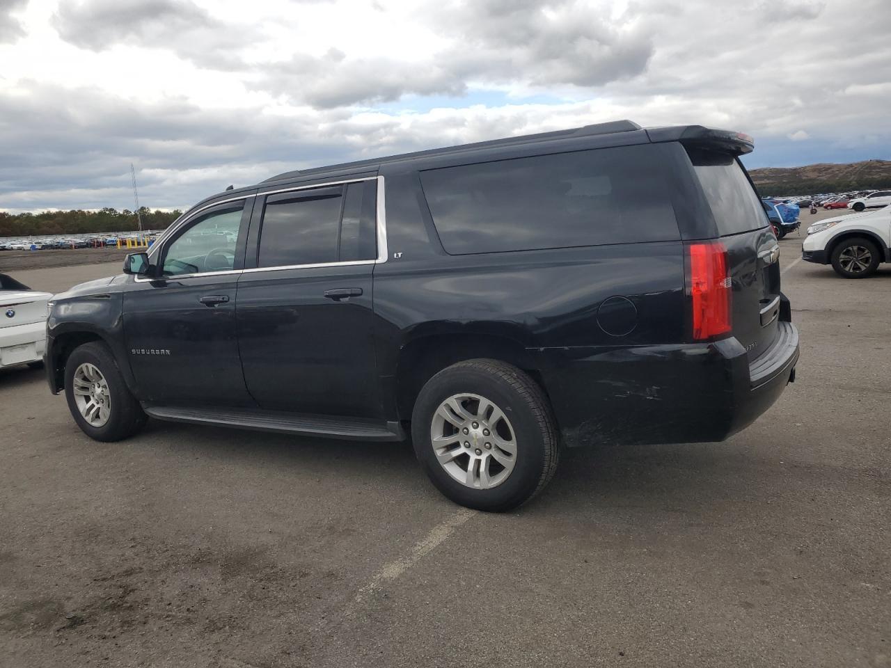 2016 Chevrolet Suburban K1500 Lt - Фото 2