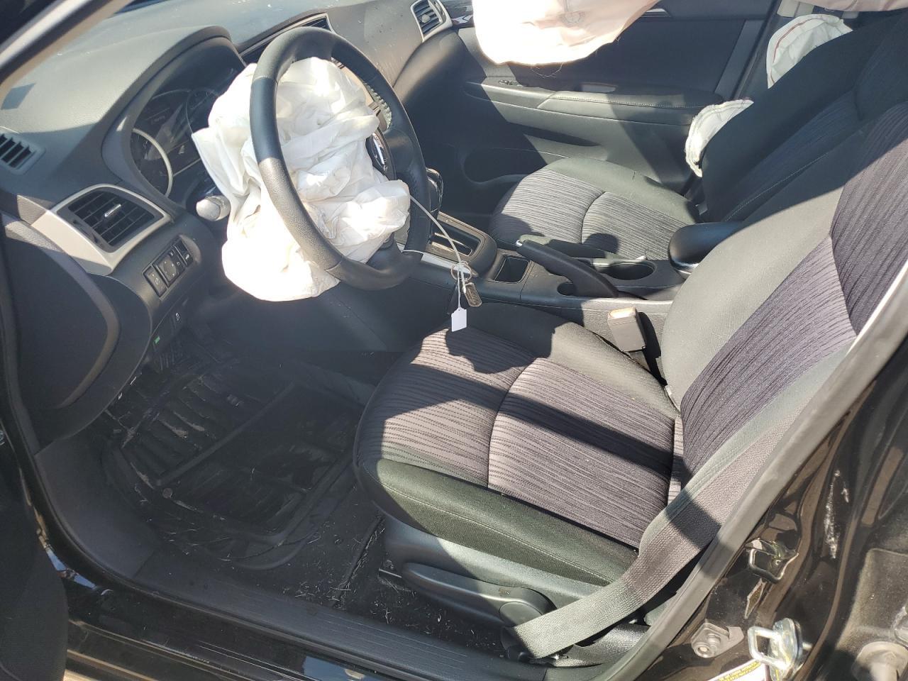 2019 Nissan Sentra S - Image 7