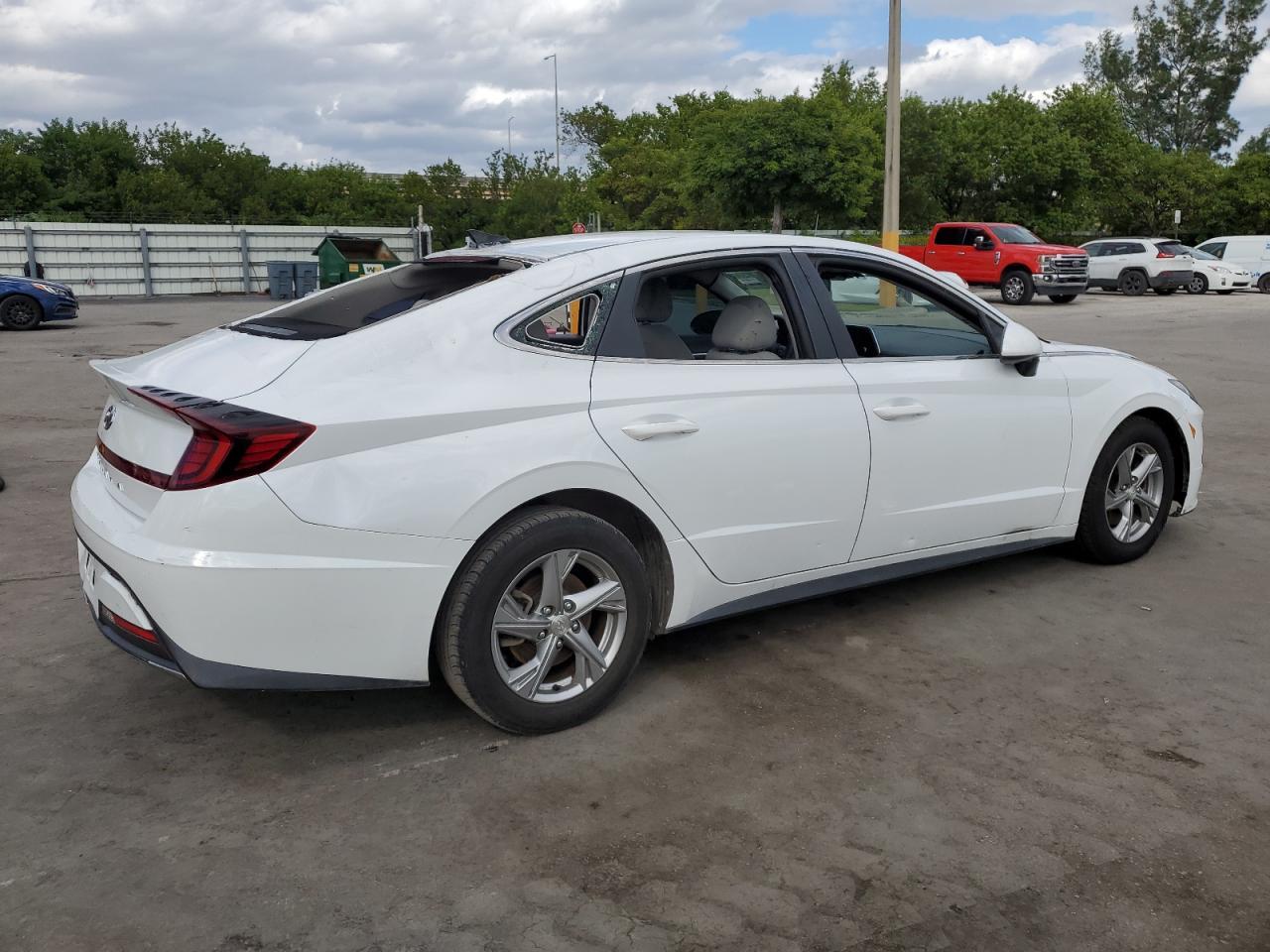 2020 Hyundai Sonata Se - Фото 3