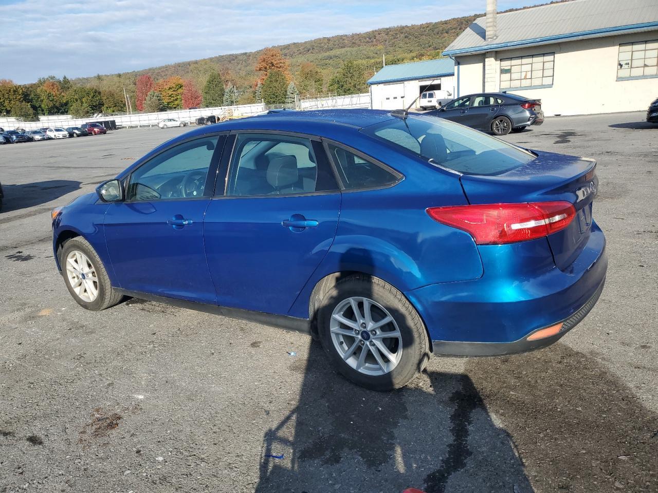 2018 Ford Focus Se - Image 2