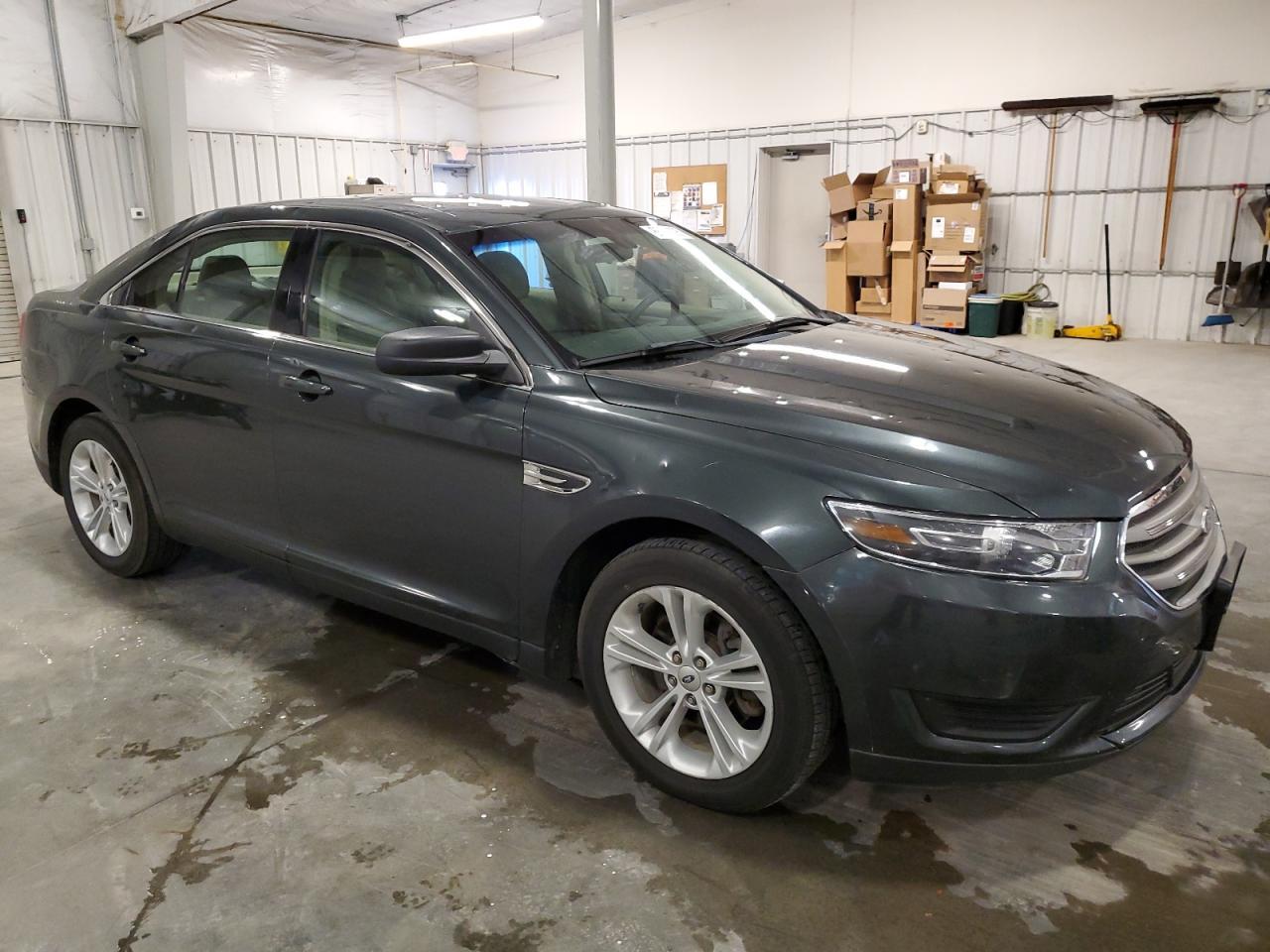 2016 Ford Taurus Se - Фото 4