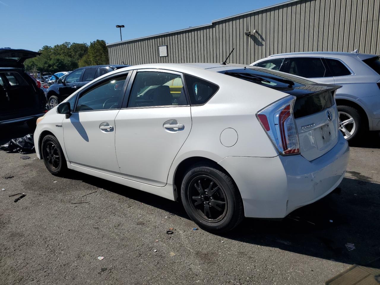 2012 Toyota Prius - Фото 2