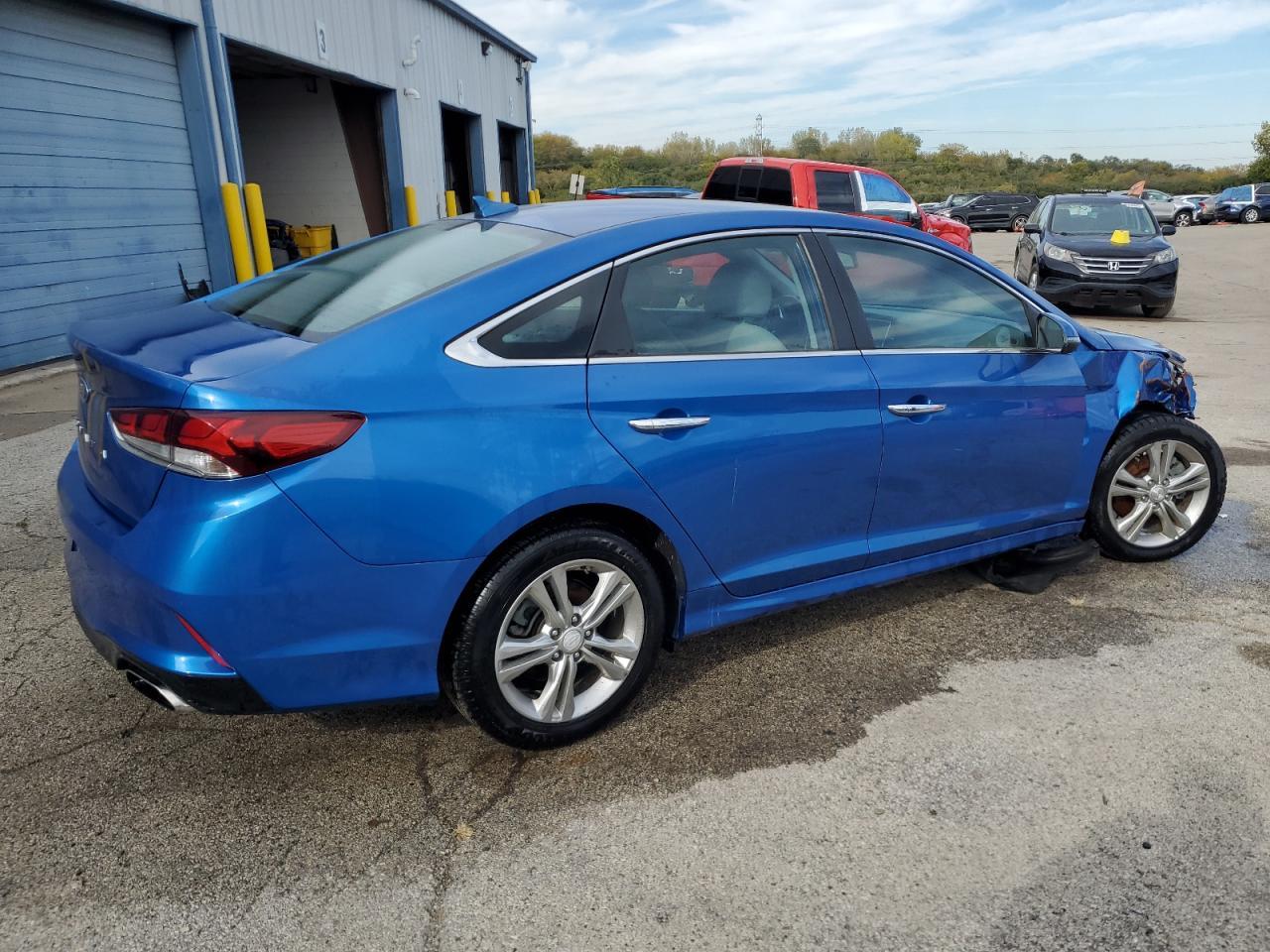 2018 Hyundai Sonata Sport - Image 3