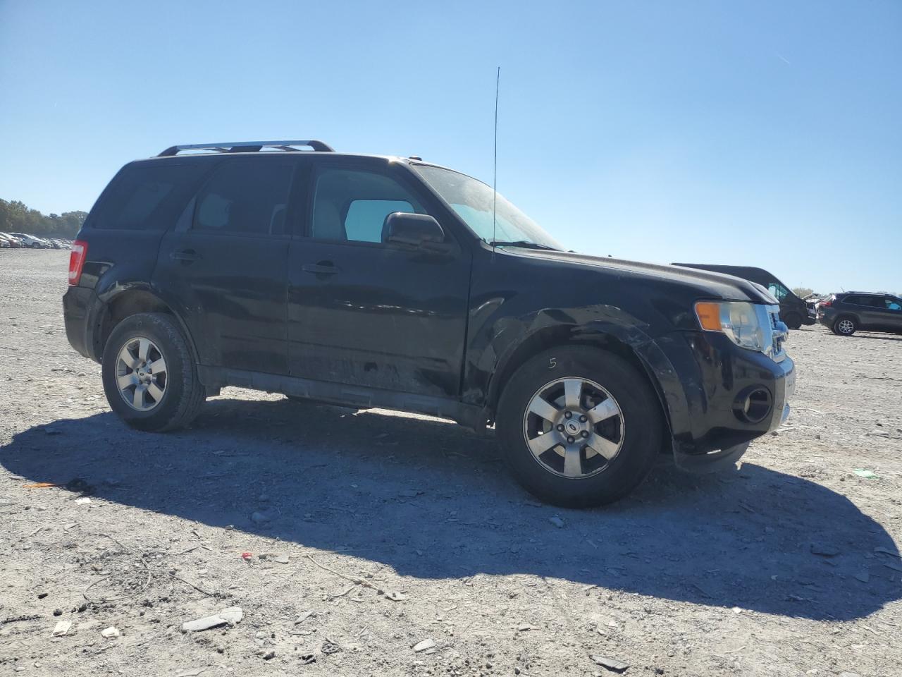 2012 Ford Escape Limited - Image 4