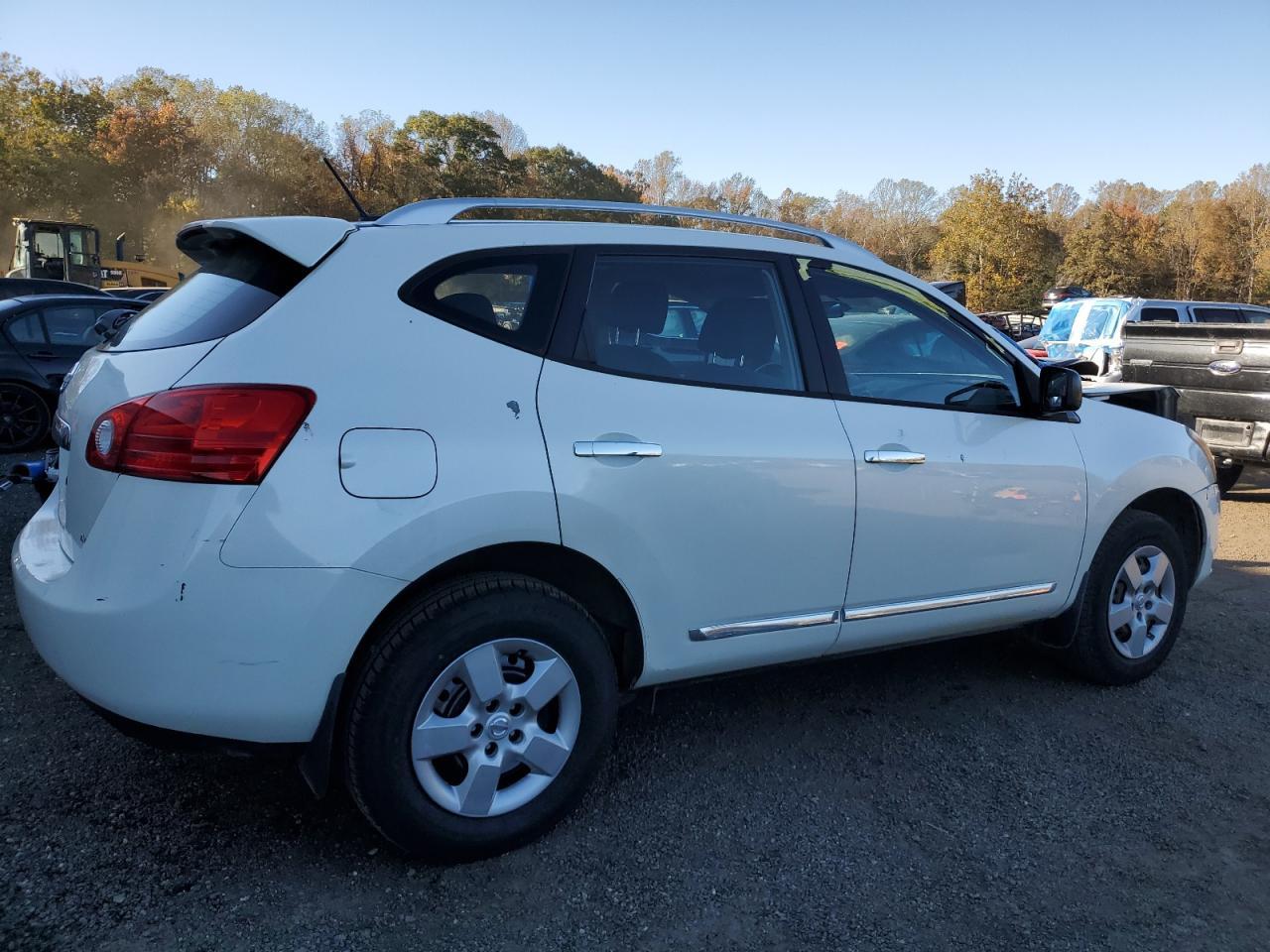 2015 Nissan Rogue Select S - Фото 3