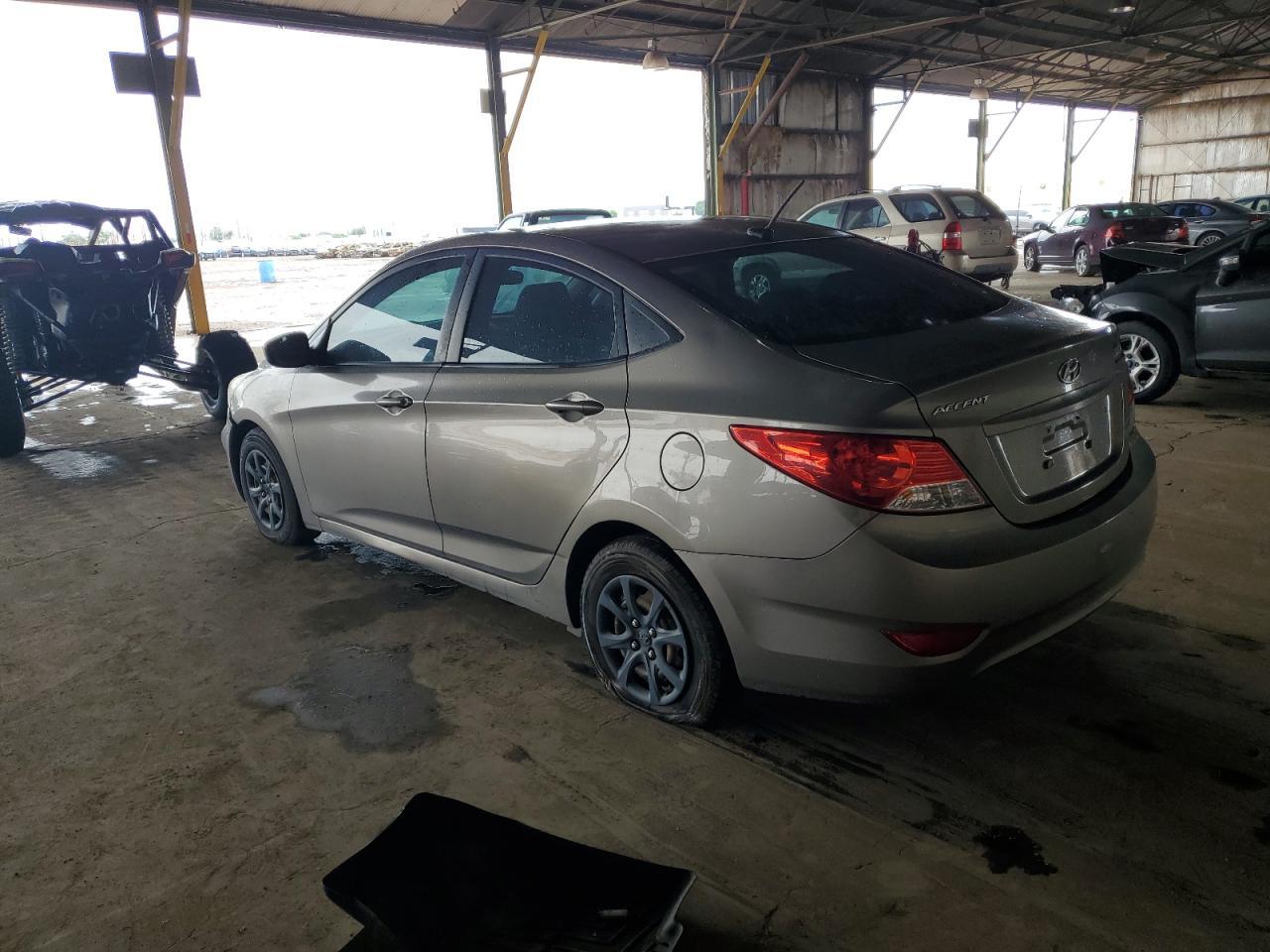 2014 Hyundai Accent Gls - Фото 2