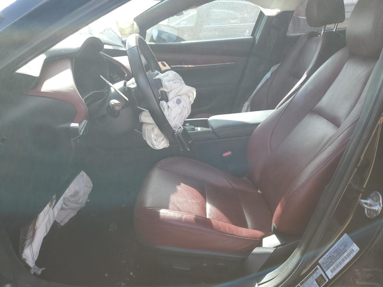 2021 Mazda 3 Premium - Фото 7