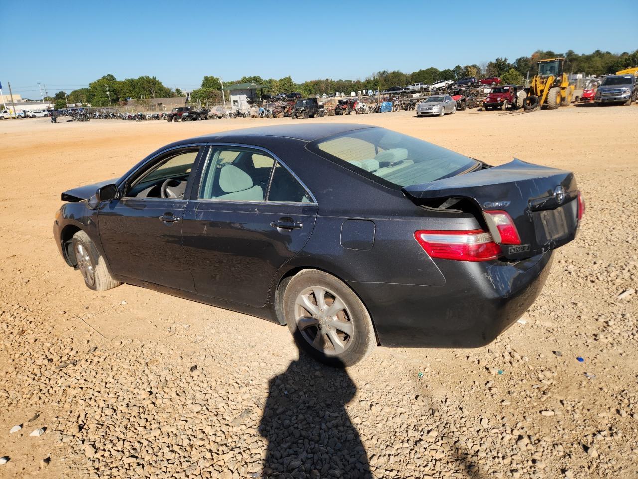 2009 Toyota Camry Base - Фото 2
