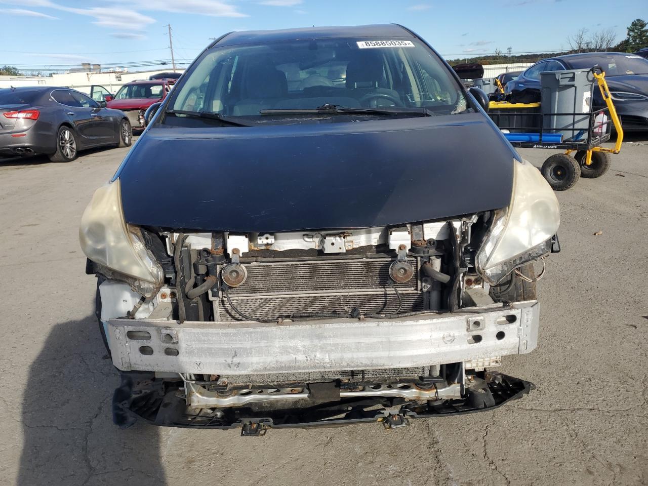 2014 Toyota Prius V - Image 5