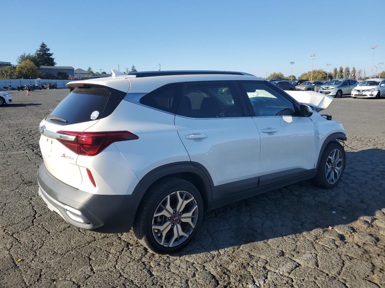 2021 Kia Seltos S - Фото 3