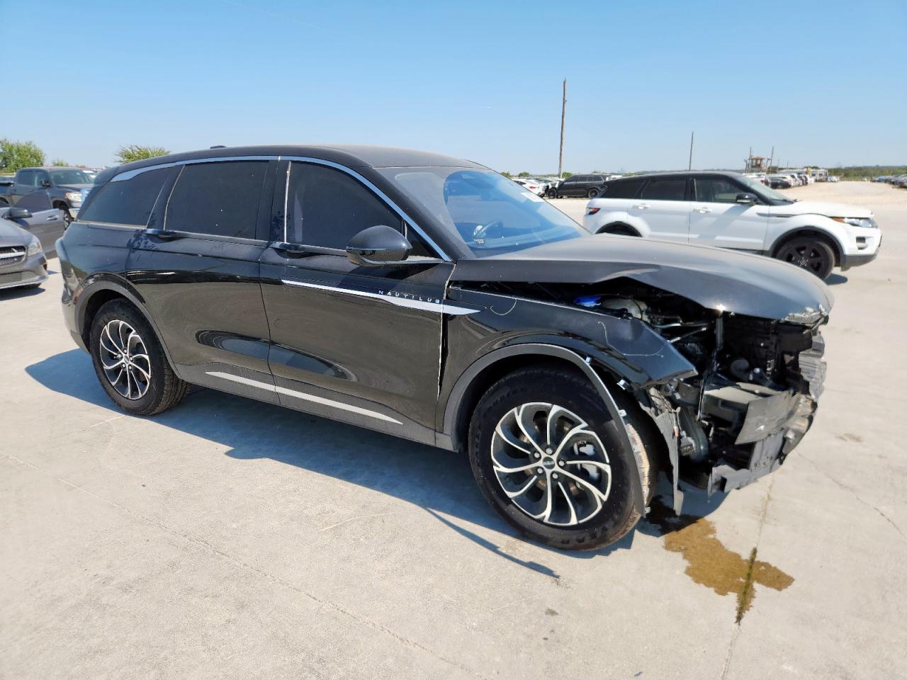 2025 Lincoln Nautilus Premiere - Image 4