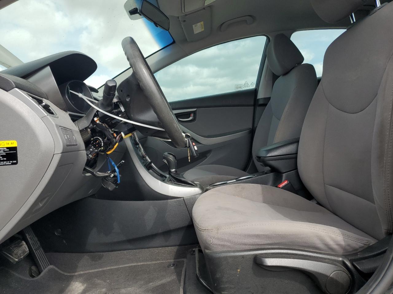 2014 Hyundai Elantra Se - Image 7