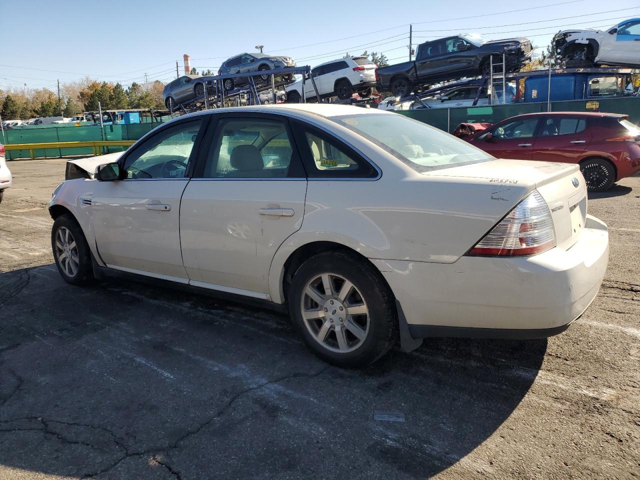 2009 Ford Taurus - Image 2