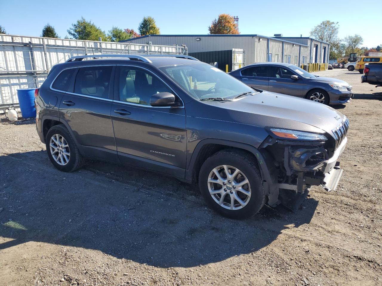 2016 Jeep Cherokee Latitude - Фото 4