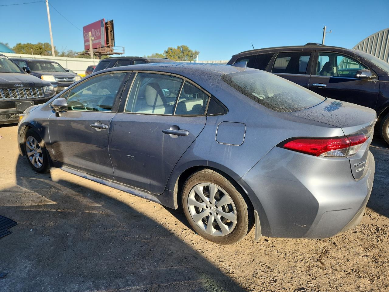 2025 Toyota Corolla Le - Фото 2