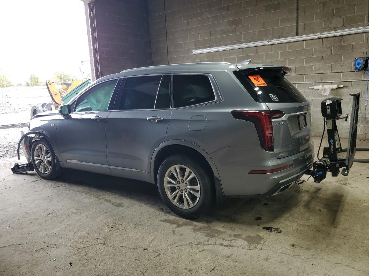 2022 Cadillac Xt6 Luxury - Фото 2