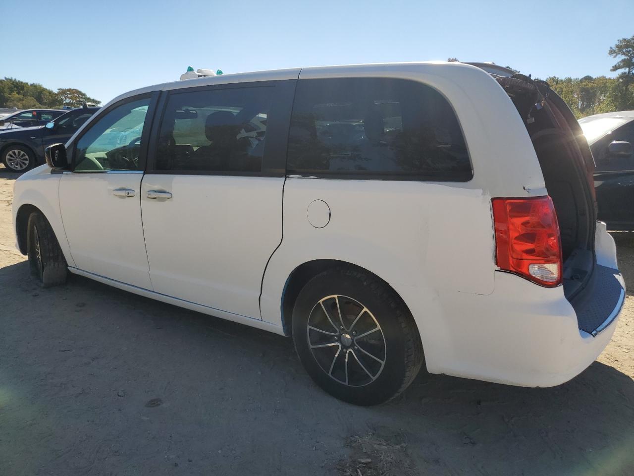 2019 Dodge Grand Caravan Gt - Фото 2