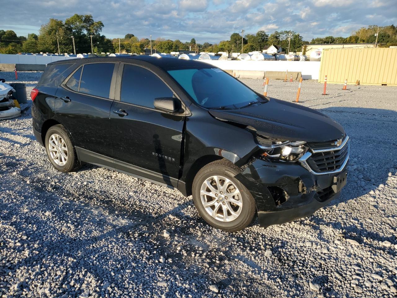 2020 Chevrolet Equinox Ls - Фото 4