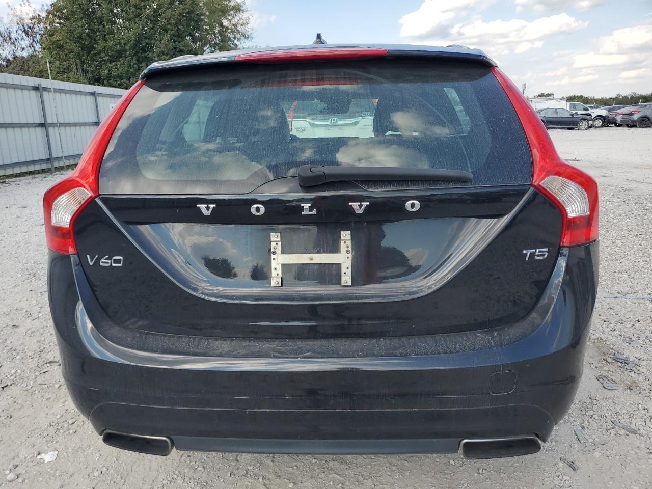 2016 Volvo V60 T5 Premier - Фото 6