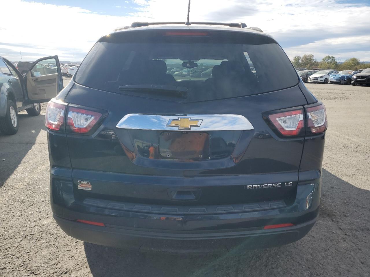 2015 Chevrolet Traverse Ls - Фото 6