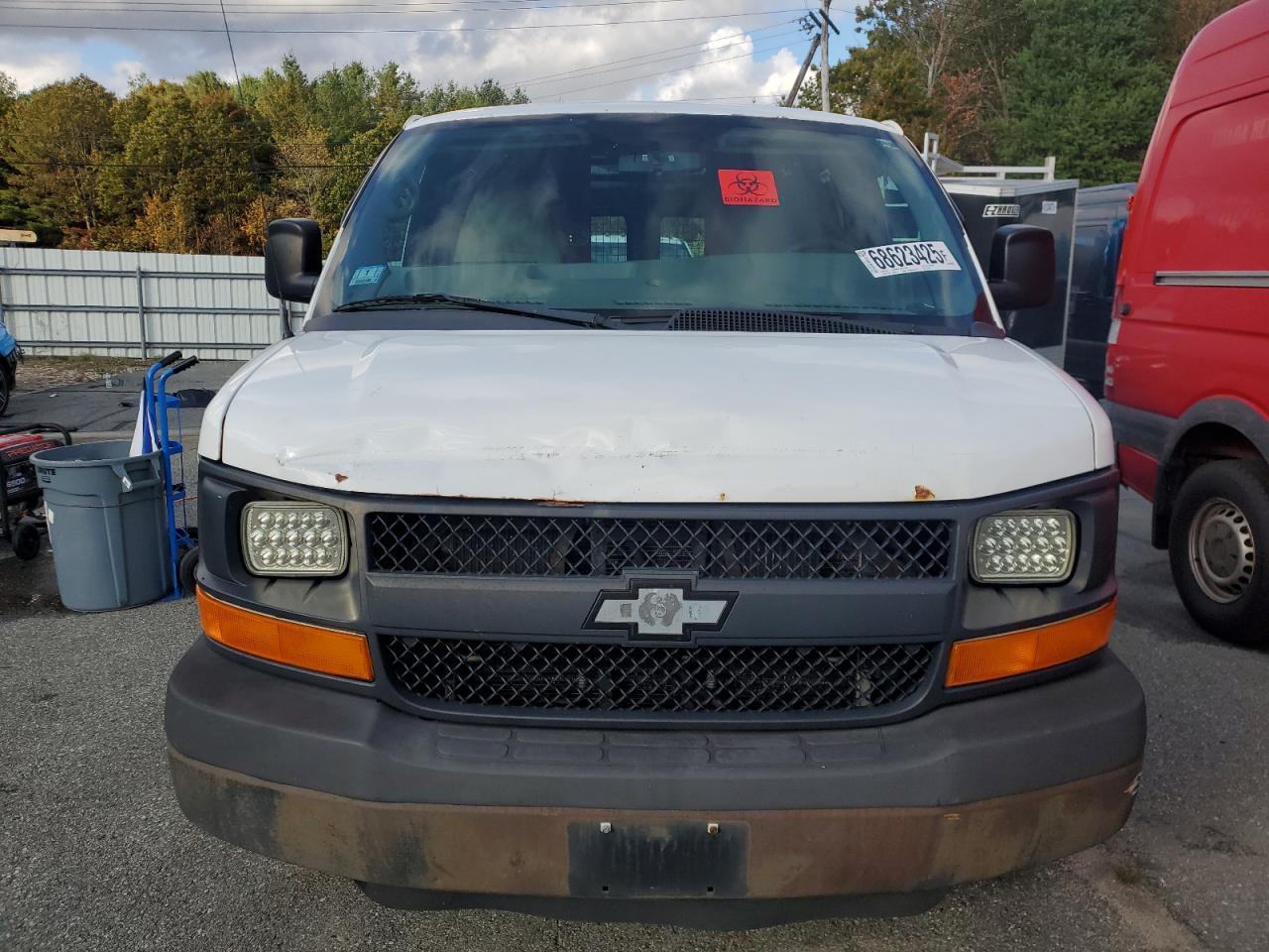 2015 Chevrolet Express G2500 - Фото 5