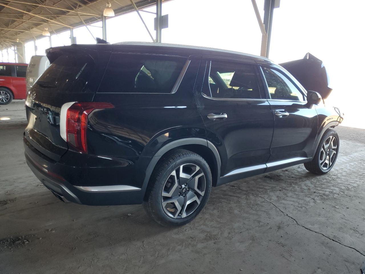 2024 Hyundai Palisade Sel Premium - Image 3