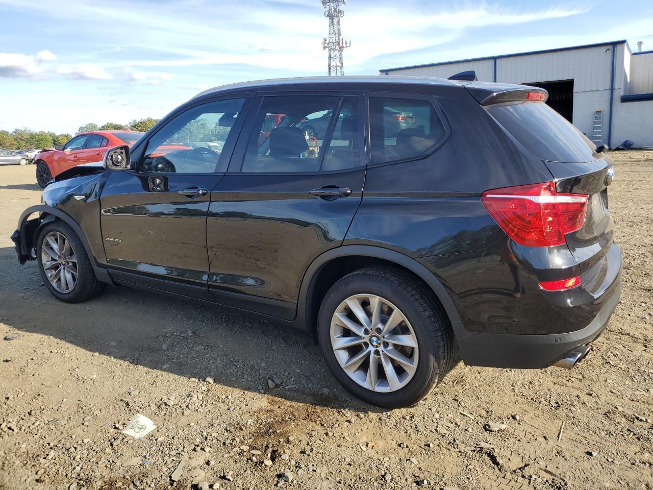 2017 BMW X3 xDrive28I - Фото 2