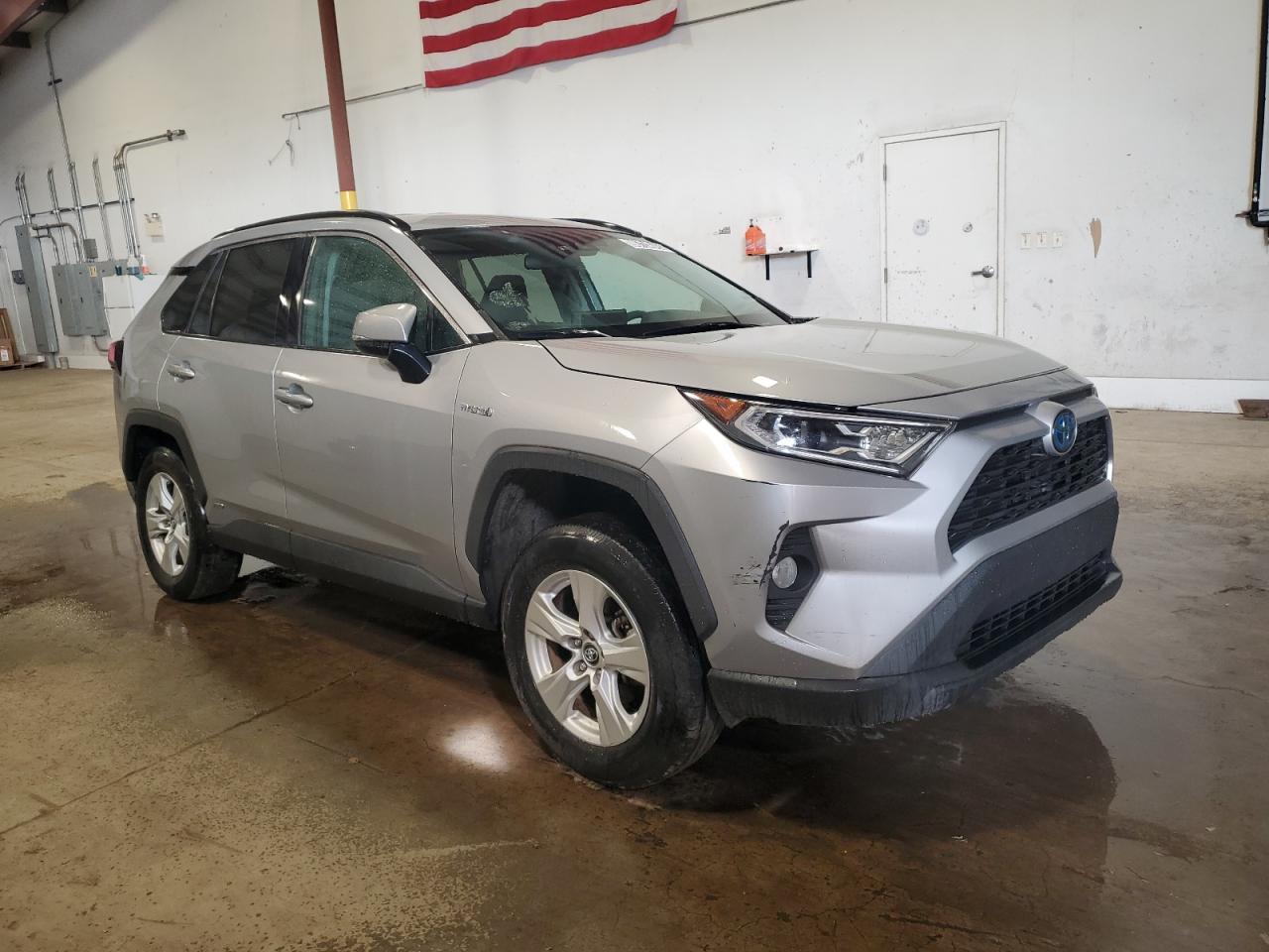2020 Toyota Rav4 Xle - Image 4