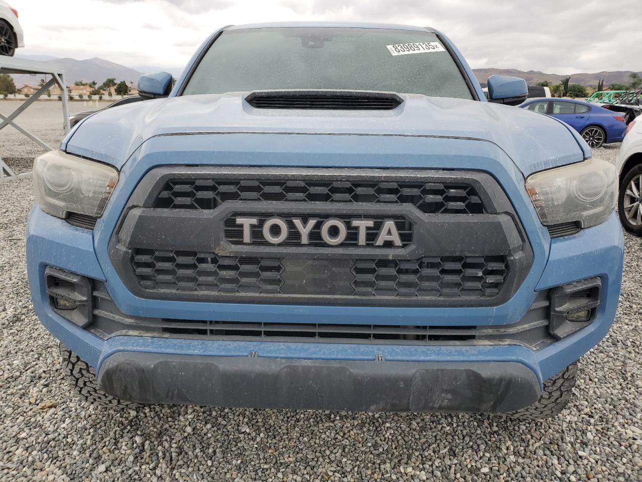 2018 Toyota Tacoma Double Cab - Image 5