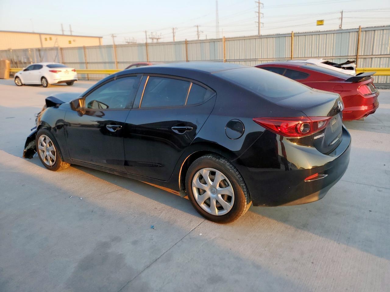 2018 Mazda 3 Sport - Фото 2