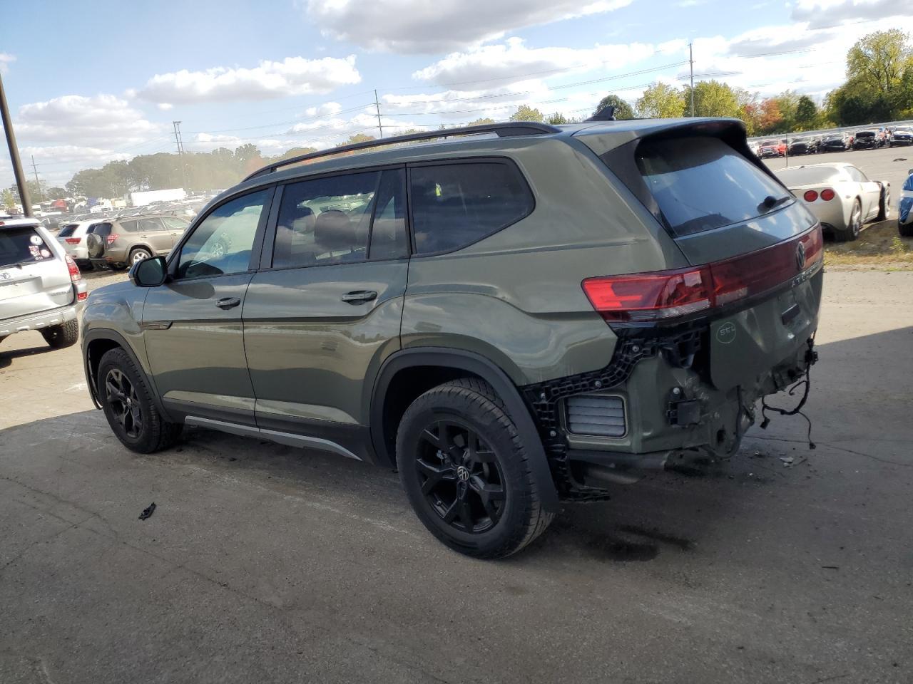 2024 Volkswagen Atlas Peak Edition Sel - Фото 2