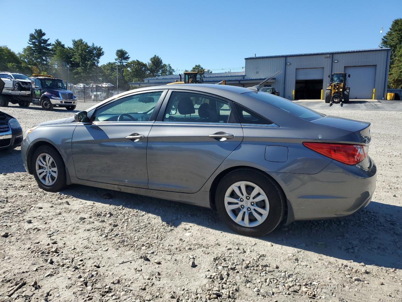 2012 Hyundai Sonata Gls - Image 2