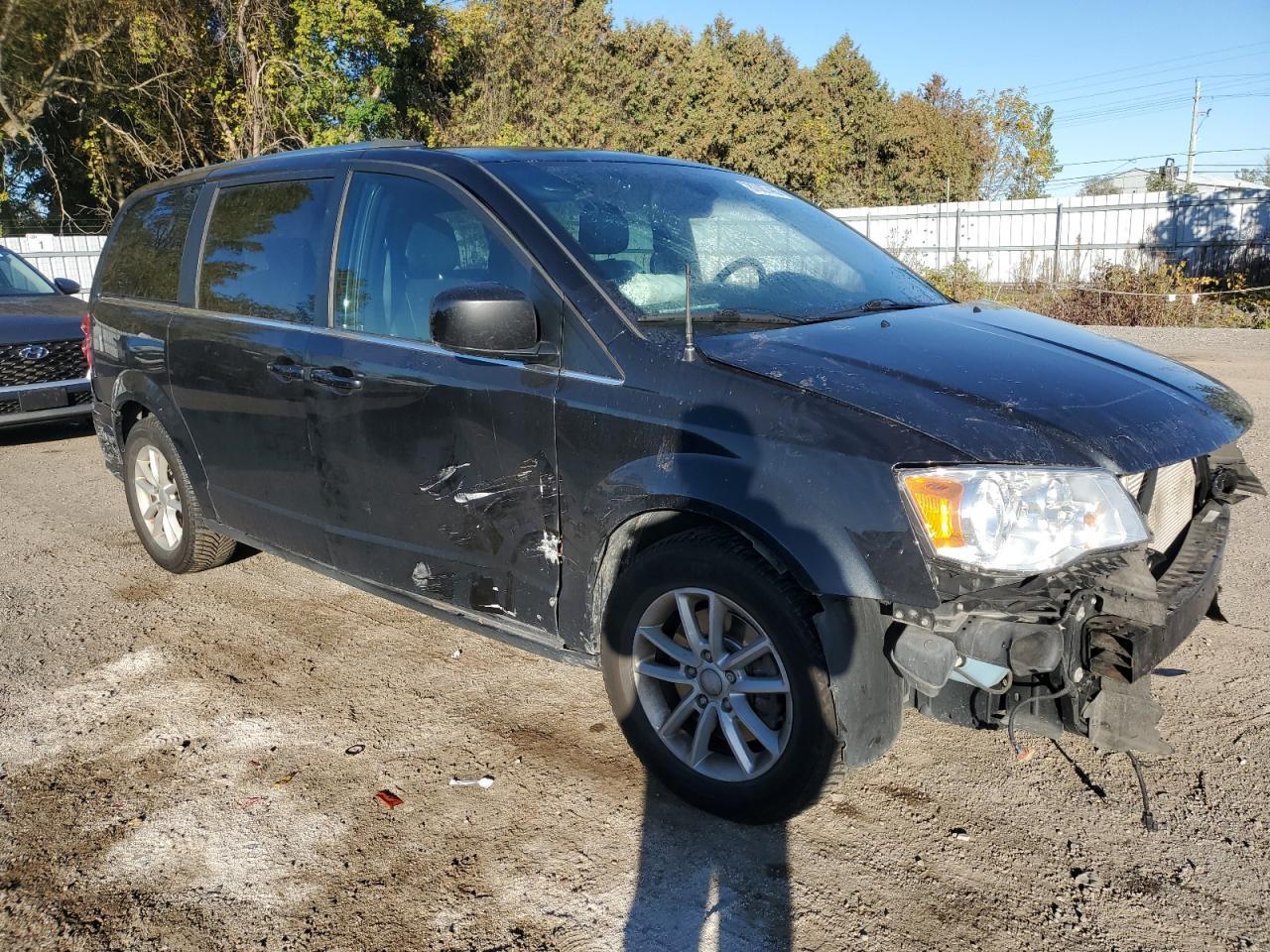 2020 Dodge Grand Caravan Sxt - Фото 4