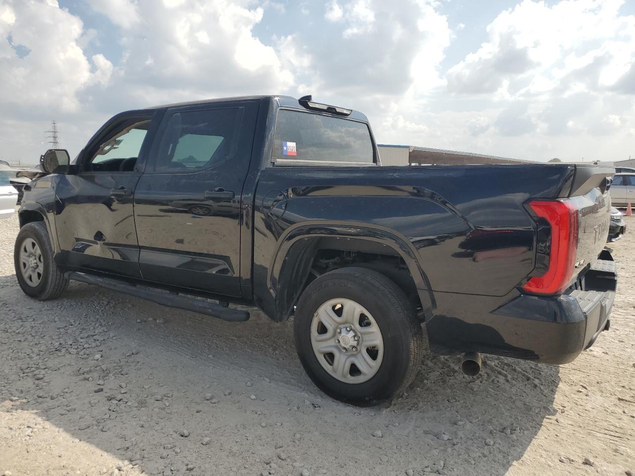 2023 Toyota Tundra Crewmax Sr - Фото 2