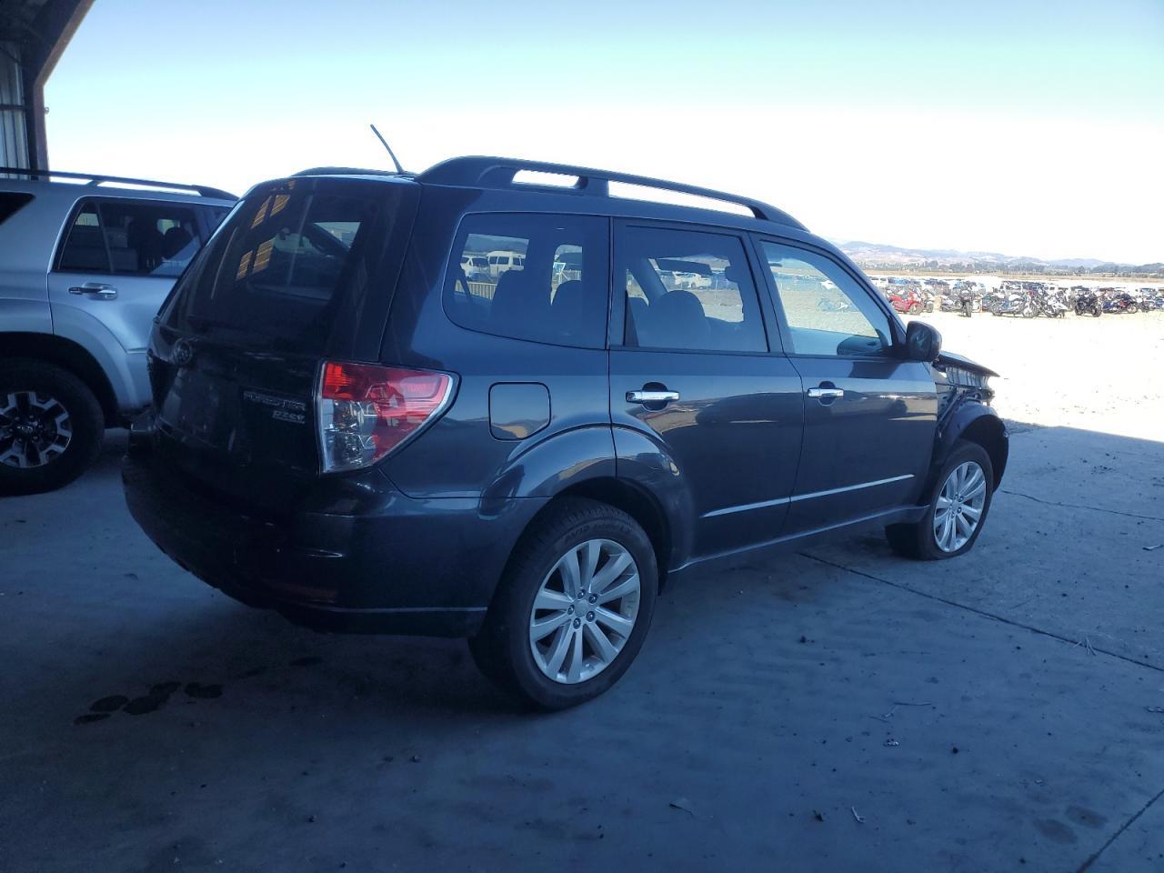 2011 Subaru Forester 2.5X Premium - Фото 3