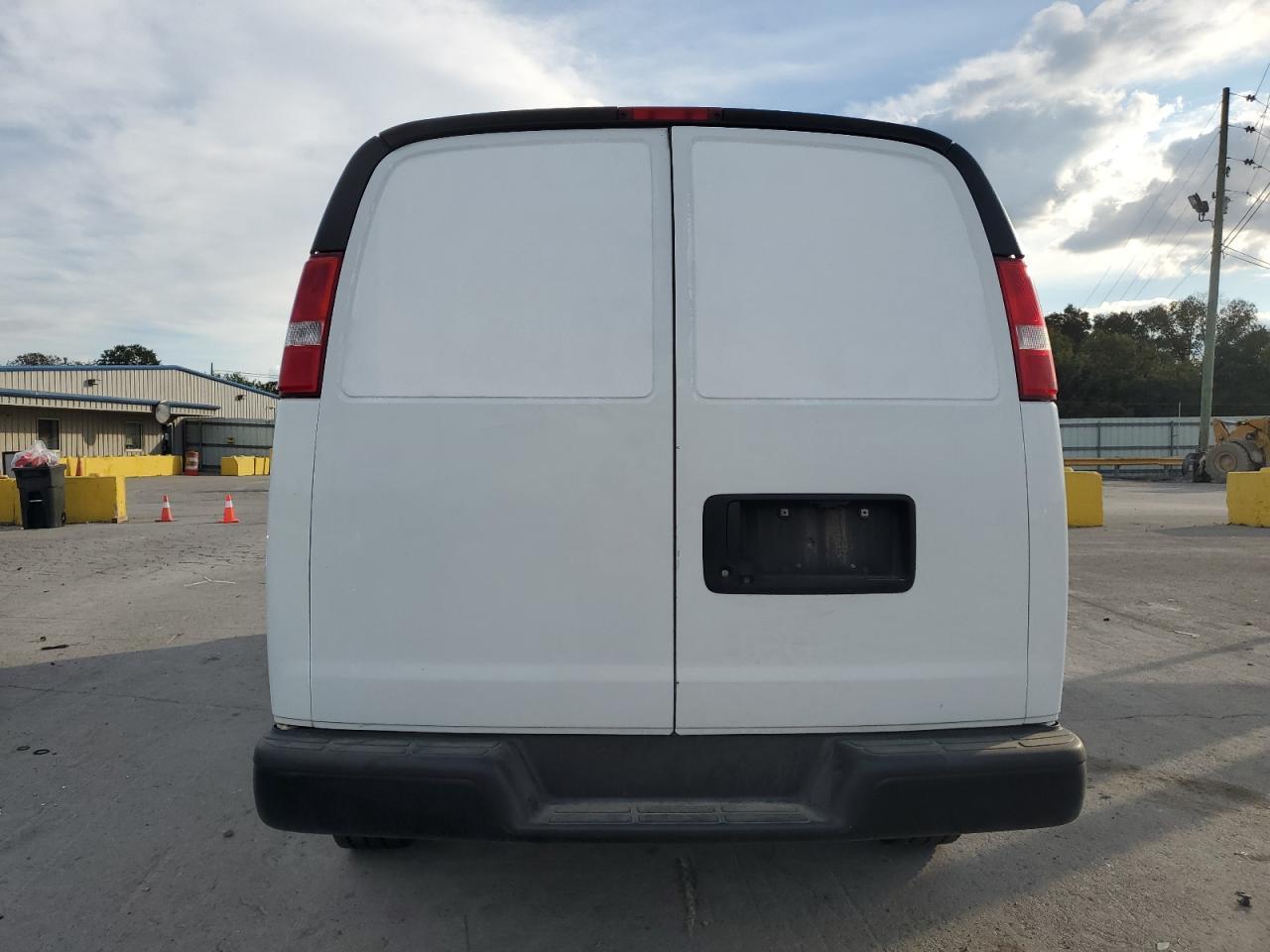 2019 Chevrolet Express G2500 - Фото 6